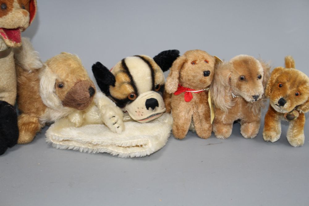 Eight assorted vintage soft toy dogs including Steiff